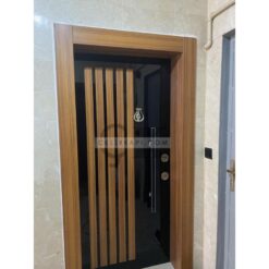 Ahşap Çizgili Siyah Daire Kapısı ÇK0629