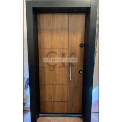 Siyah Çerçeveli Ahşap Daire Kapısı ÇK0658